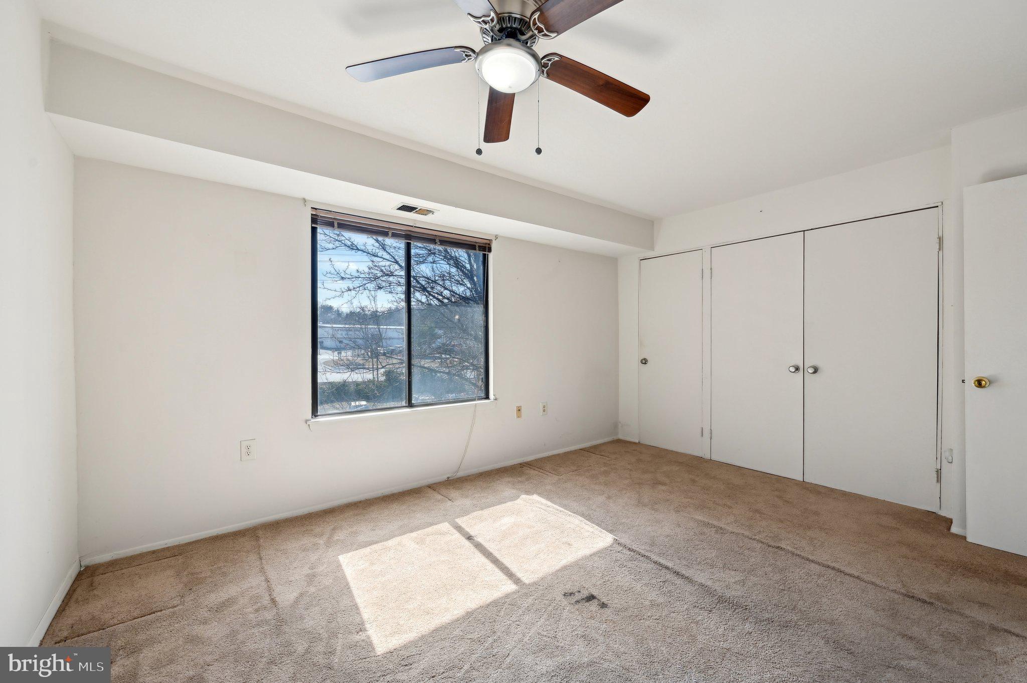 SUN VALLEY CONDOMINIUMS - Residential