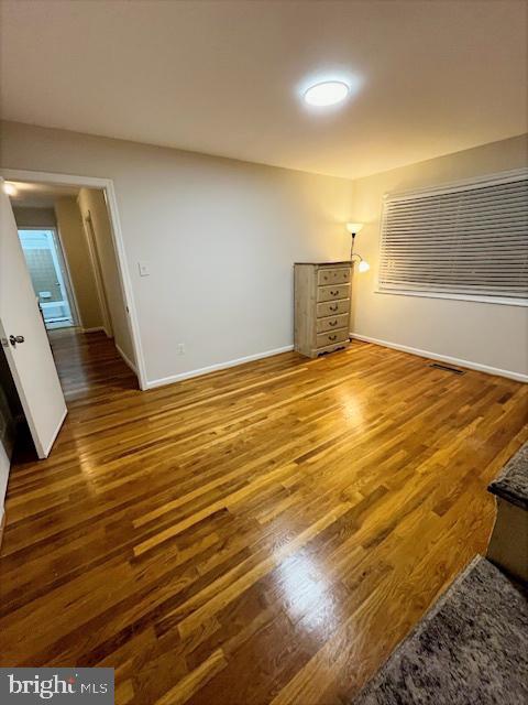 MOSBY WOODS TOWNHOUSE - Residential