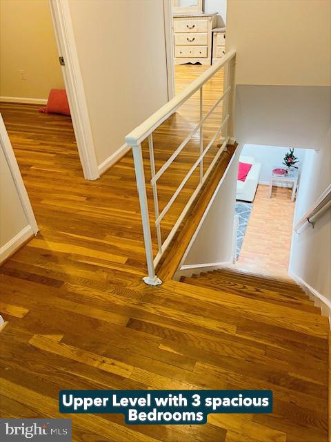 MOSBY WOODS TOWNHOUSE - Residential