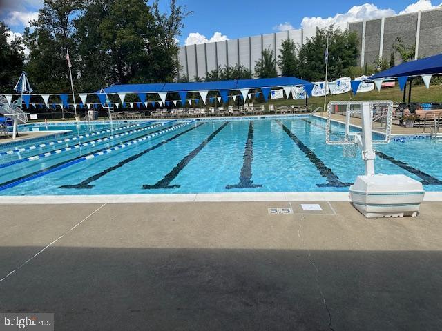 MOSBY WOODS TOWNHOUSE - Residential