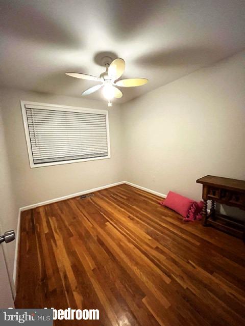 MOSBY WOODS TOWNHOUSE - Residential