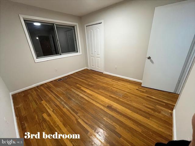 MOSBY WOODS TOWNHOUSE - Residential