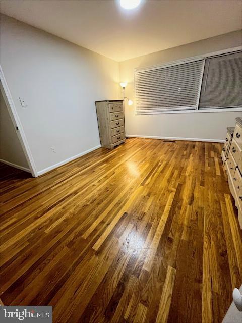 MOSBY WOODS TOWNHOUSE - Residential