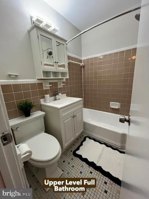 MOSBY WOODS TOWNHOUSE - Residential