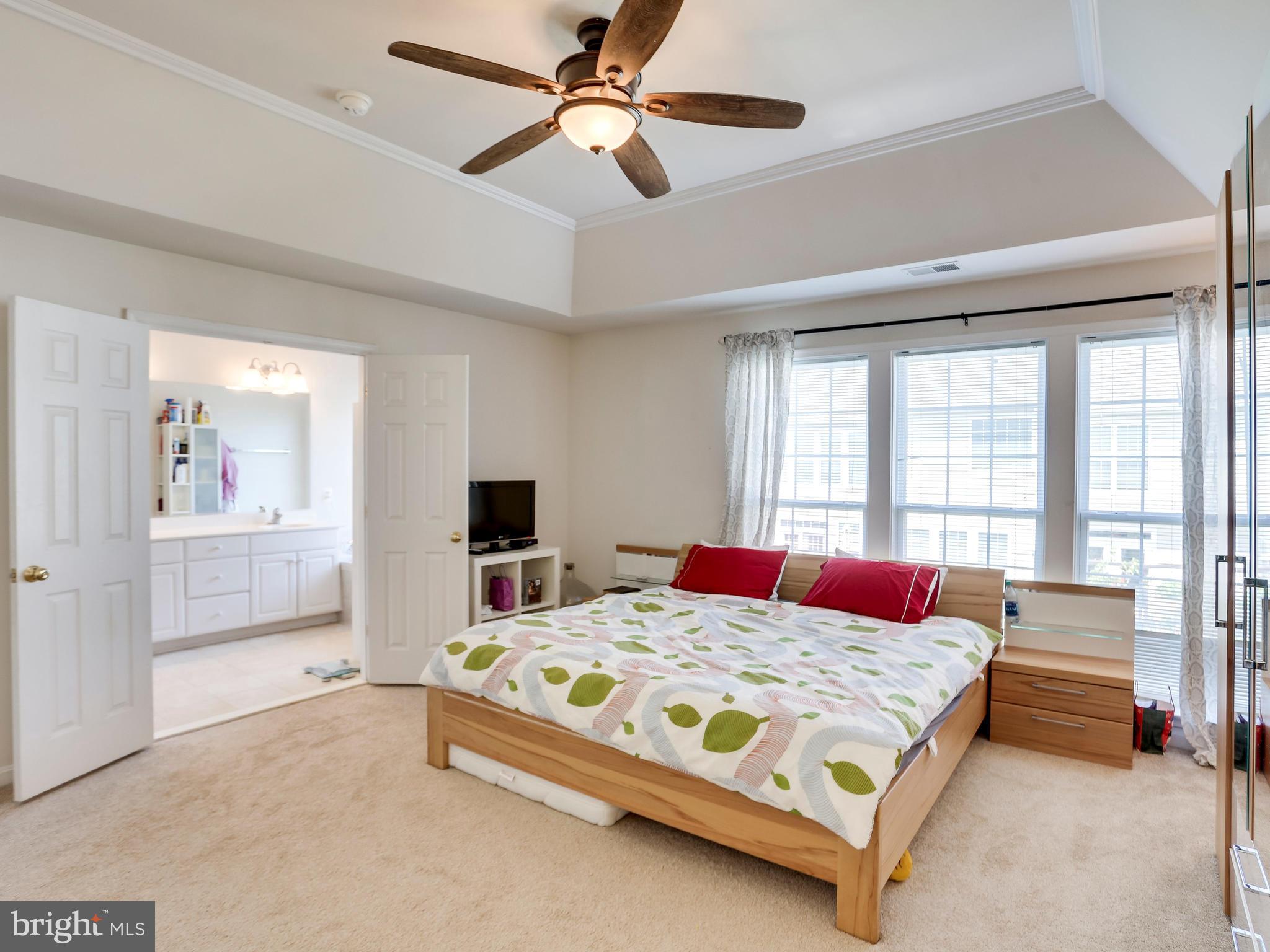 LAUREL HILL LANDBAY - Residential Lease