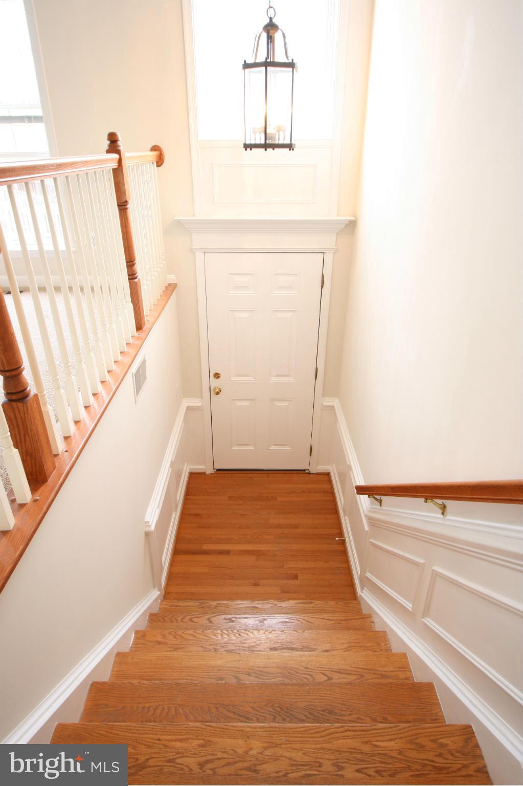 LAUREL HILL LANDBAY - Residential Lease