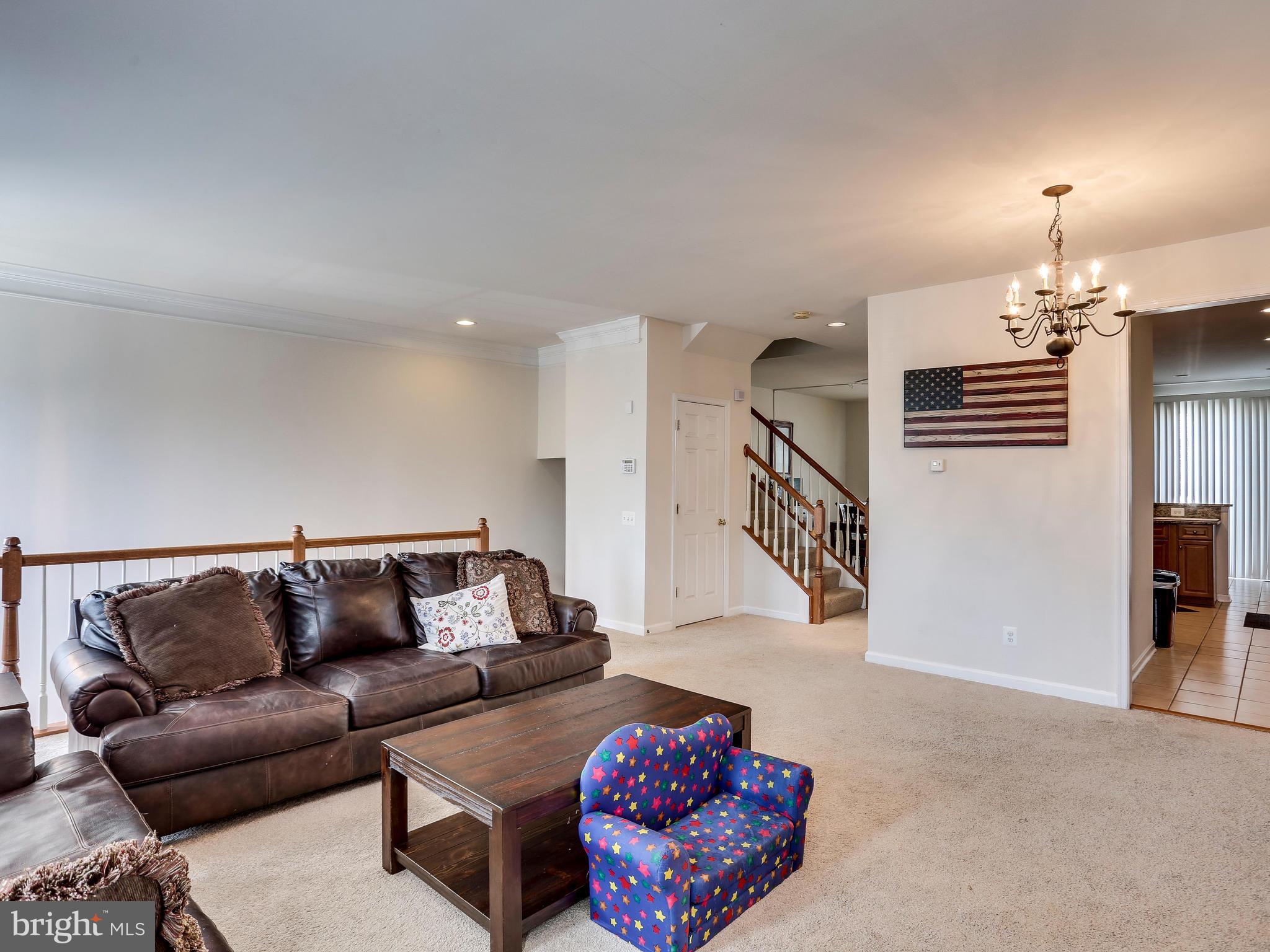 LAUREL HILL LANDBAY - Residential Lease