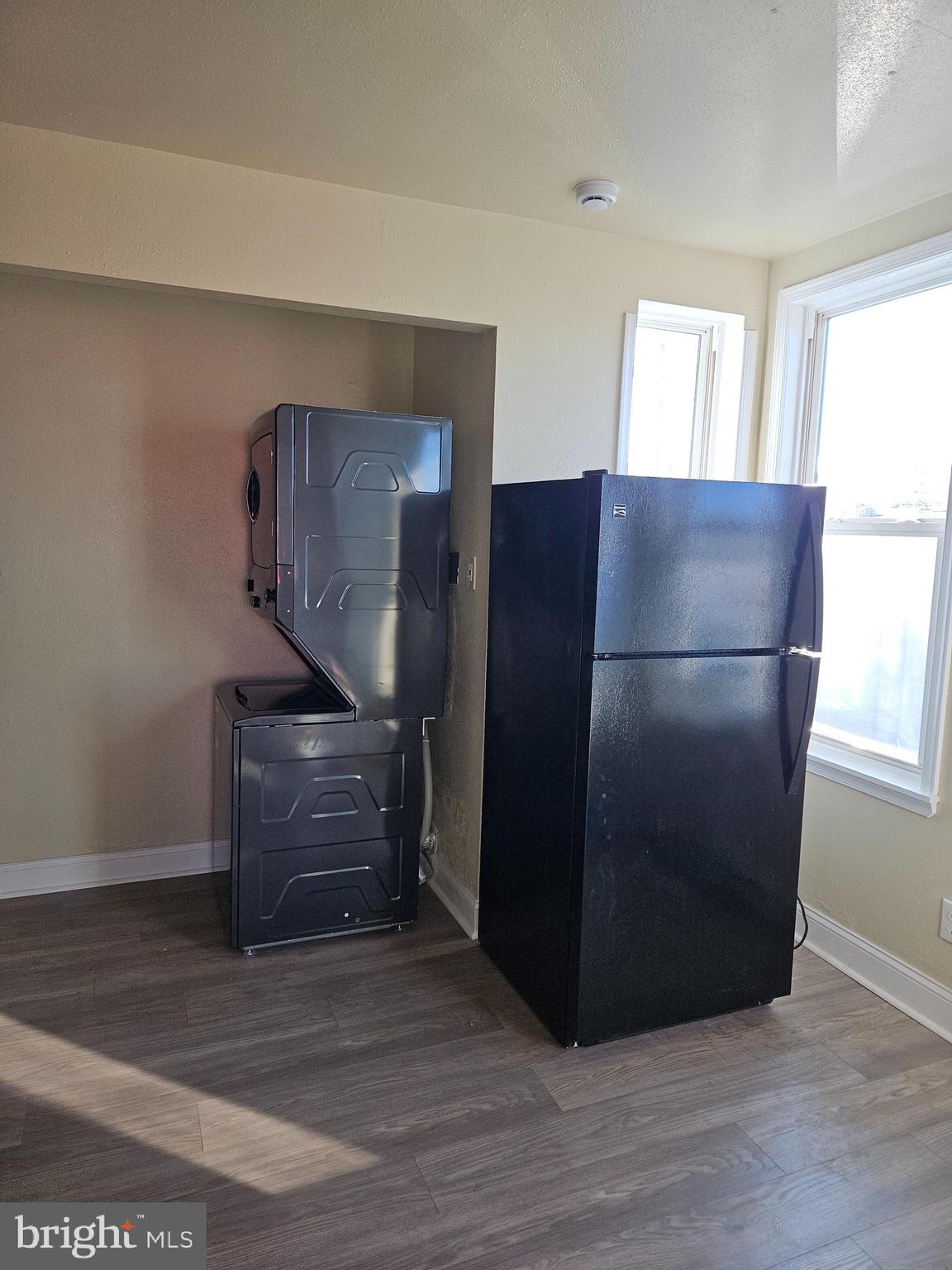 HUNTING PARK - Residential Lease