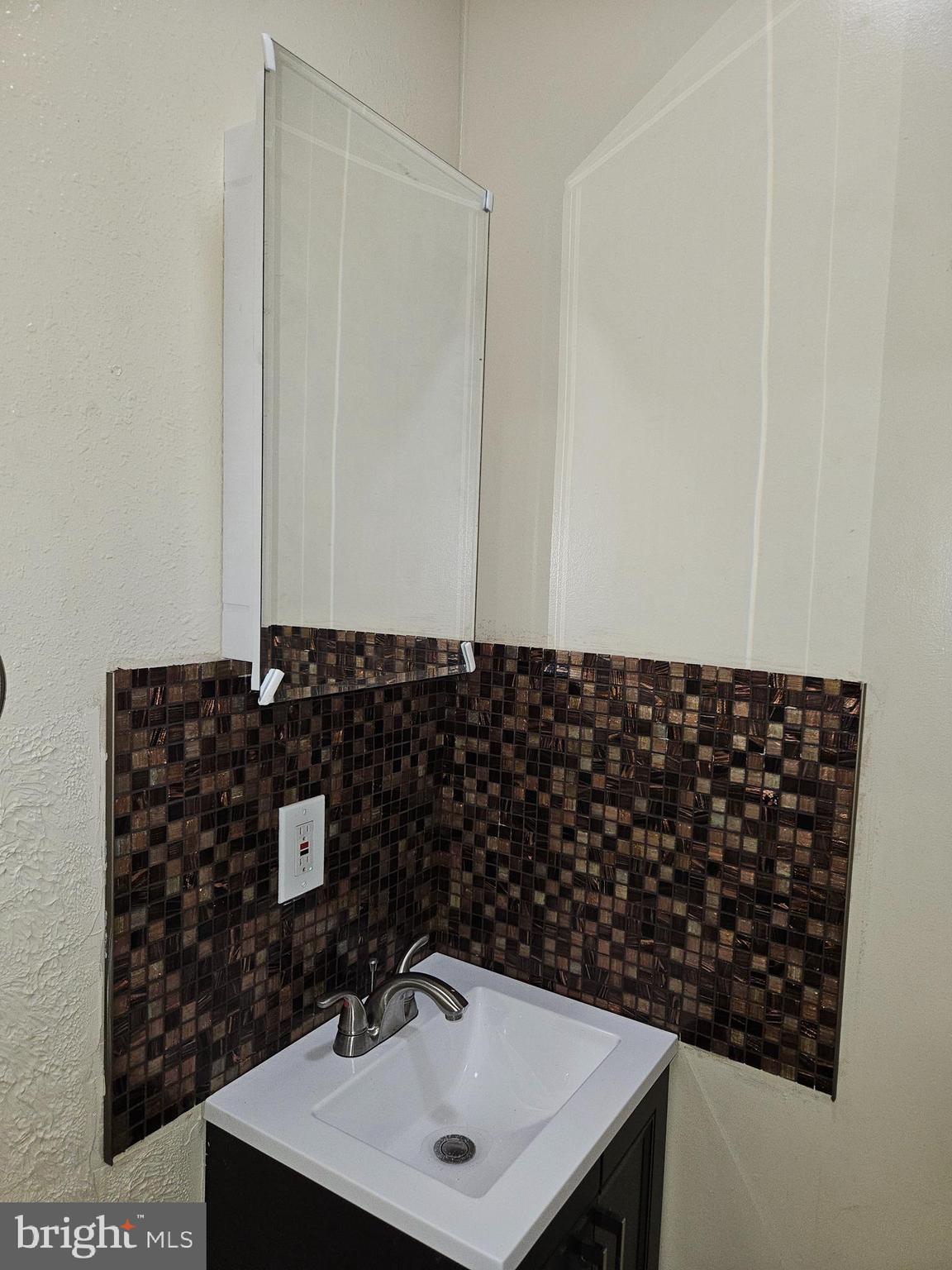 HUNTING PARK - Residential Lease