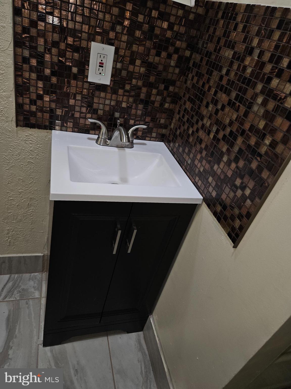 HUNTING PARK - Residential Lease