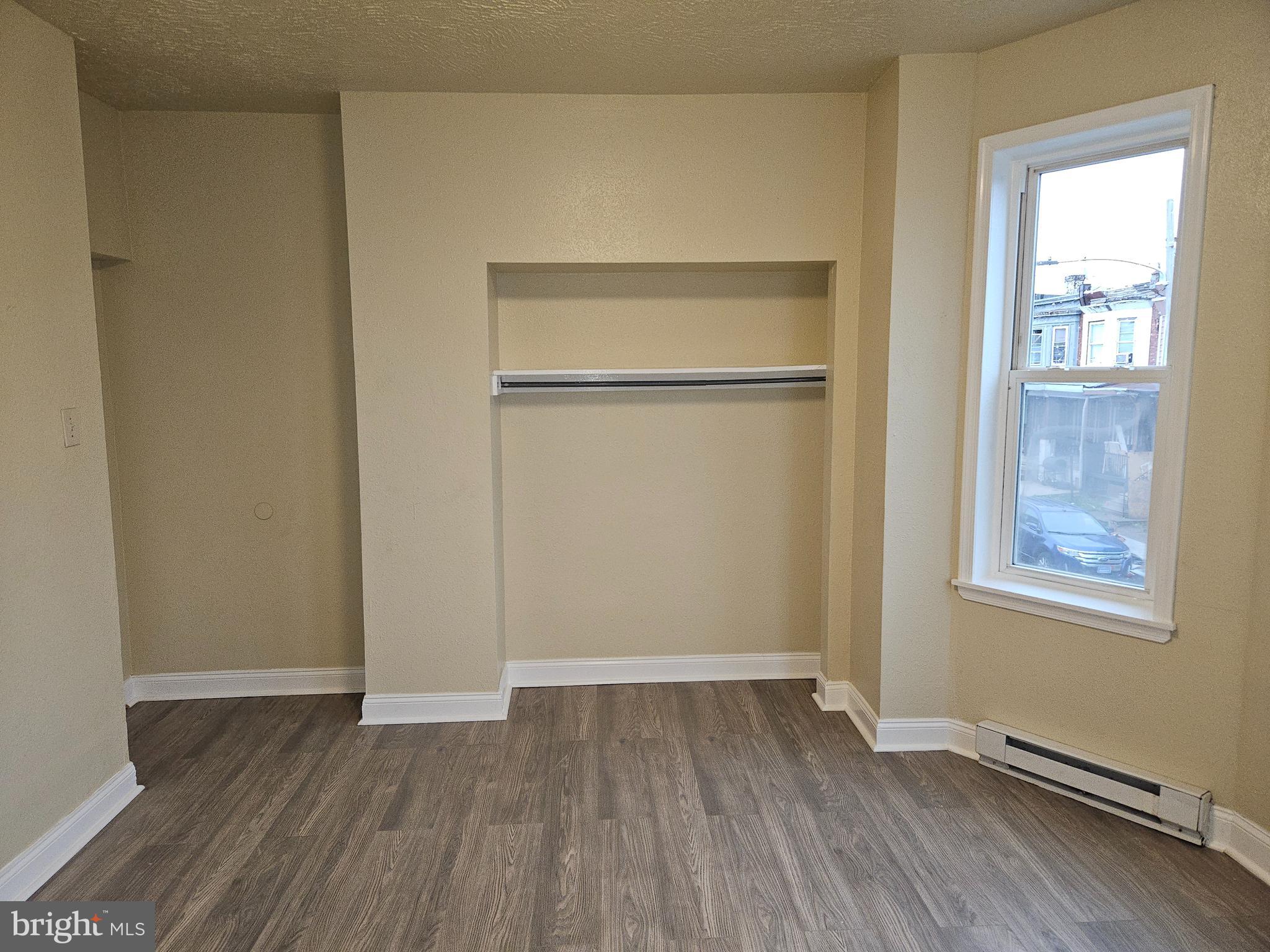 HUNTING PARK - Residential Lease