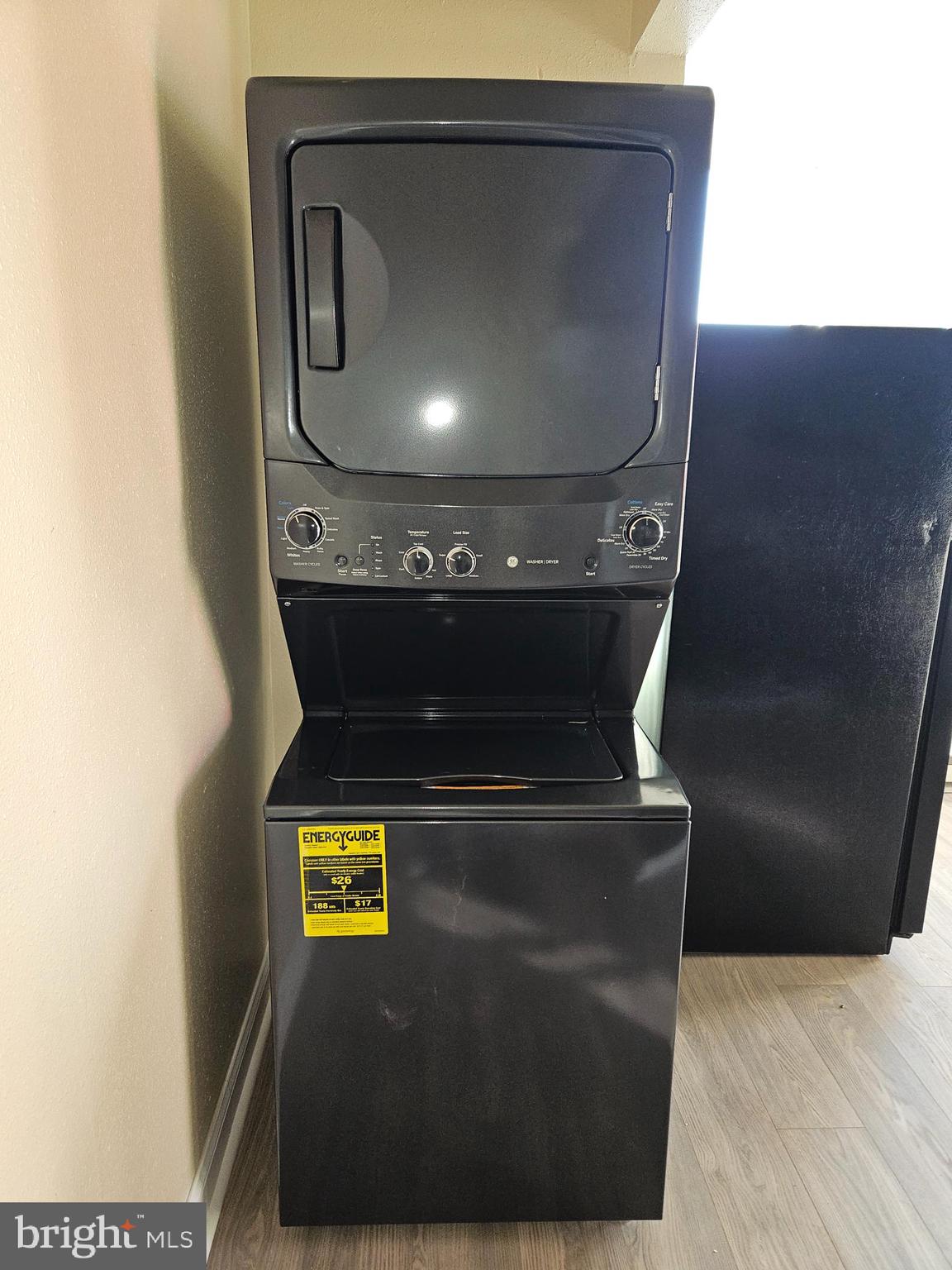 HUNTING PARK - Residential Lease