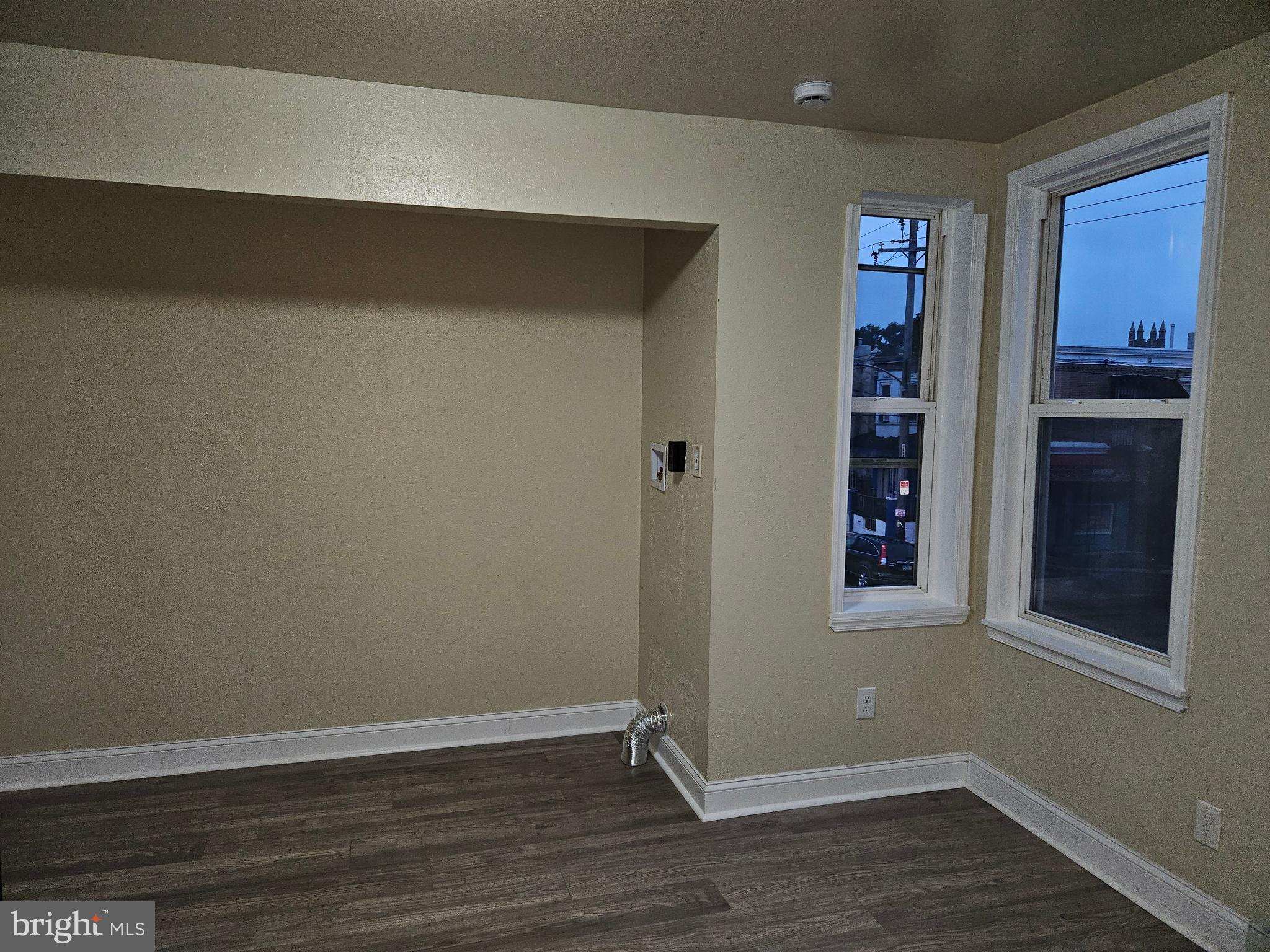 HUNTING PARK - Residential Lease