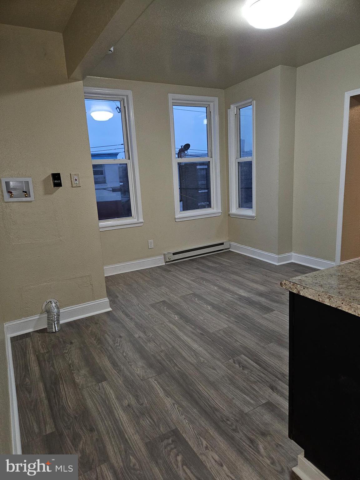 HUNTING PARK - Residential Lease