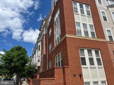 Photo of 2655 Prosperity Avenue #415, FAIRFAX, VA 22031 (MLS # VAFX2309464)