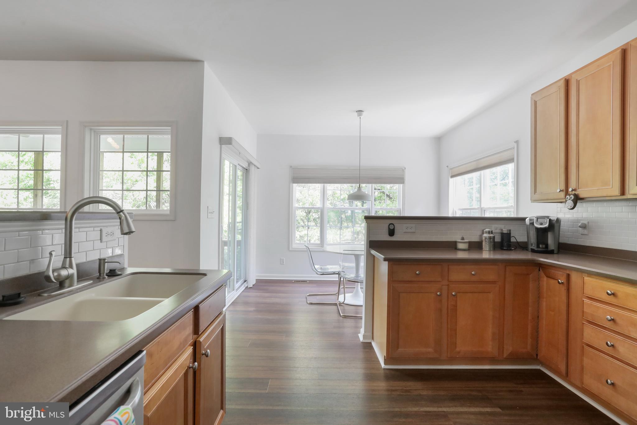 APPLE KNOLLS ESTATES - Residential