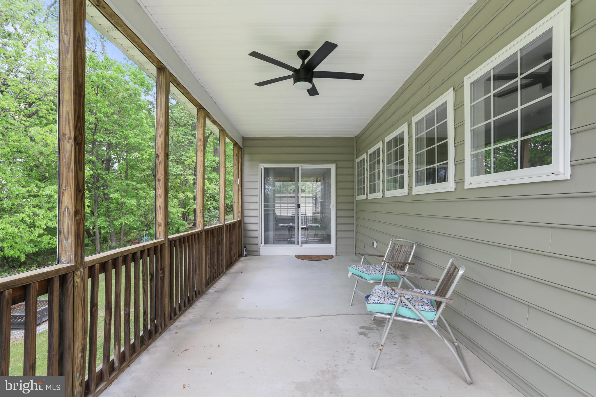 APPLE KNOLLS ESTATES - Residential