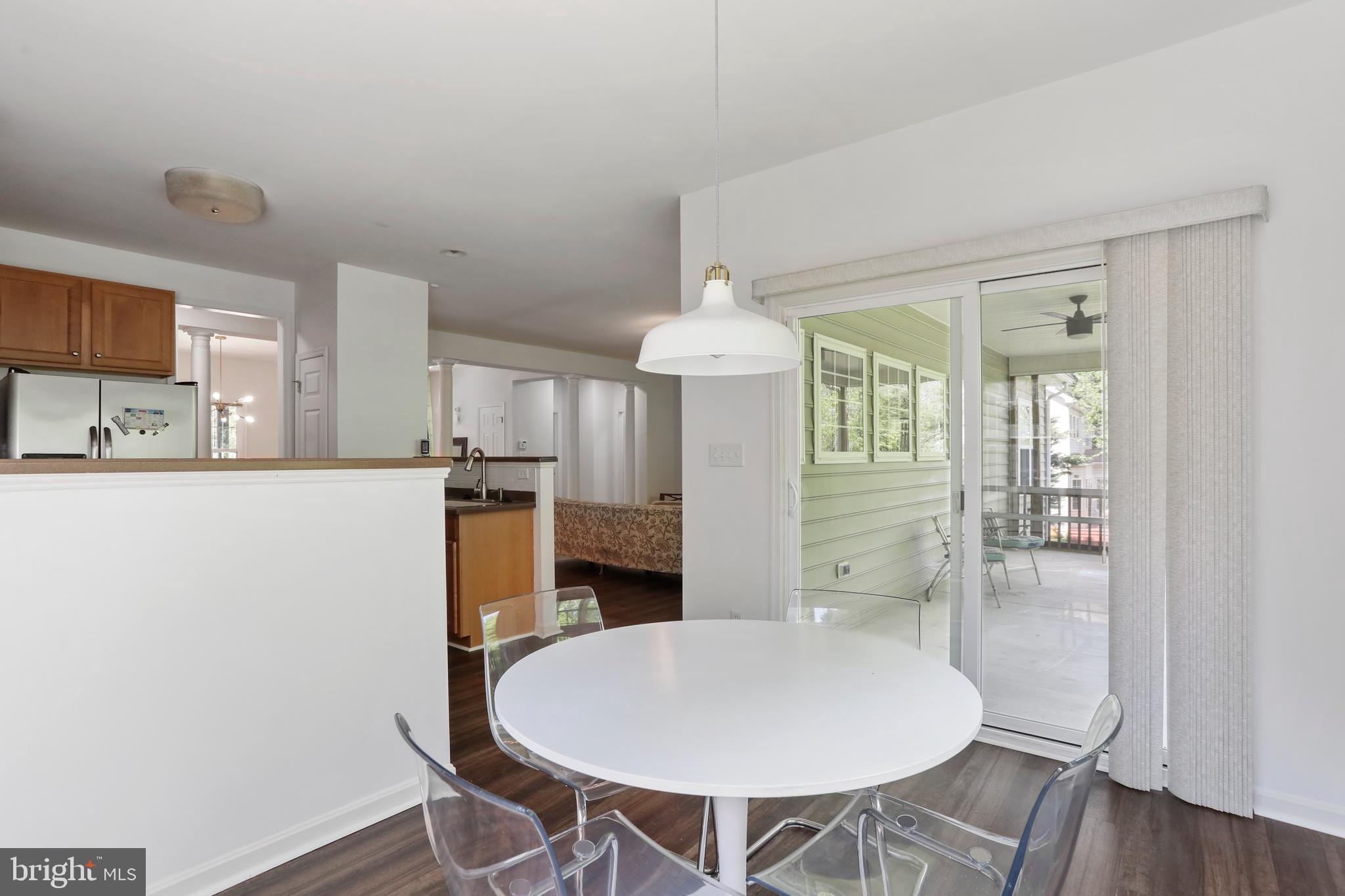 APPLE KNOLLS ESTATES - Residential