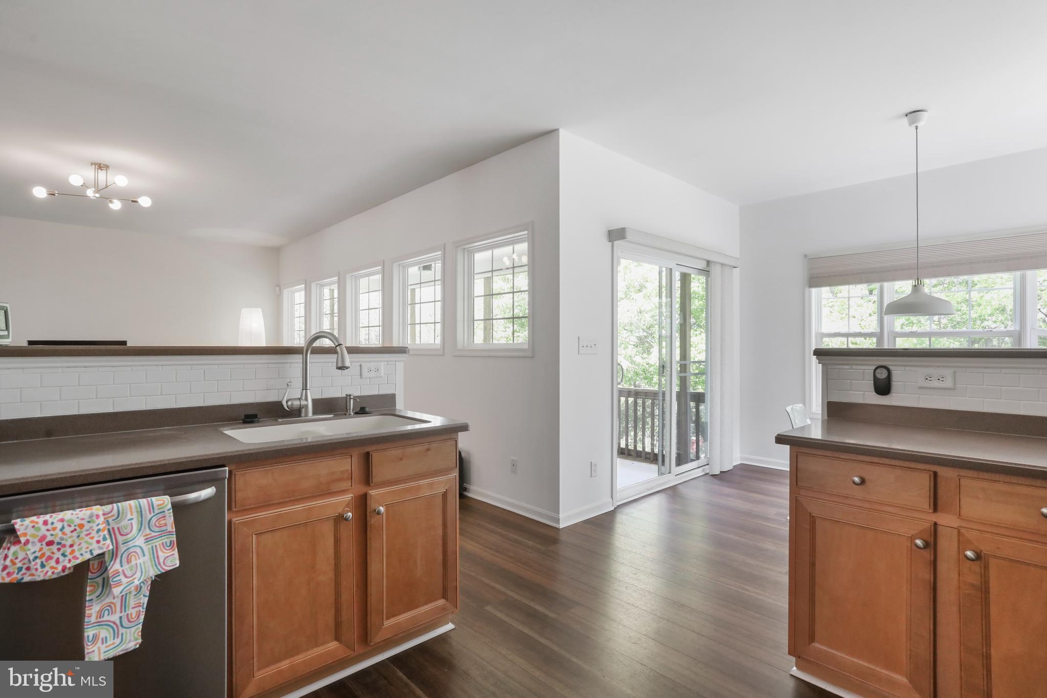 APPLE KNOLLS ESTATES - Residential