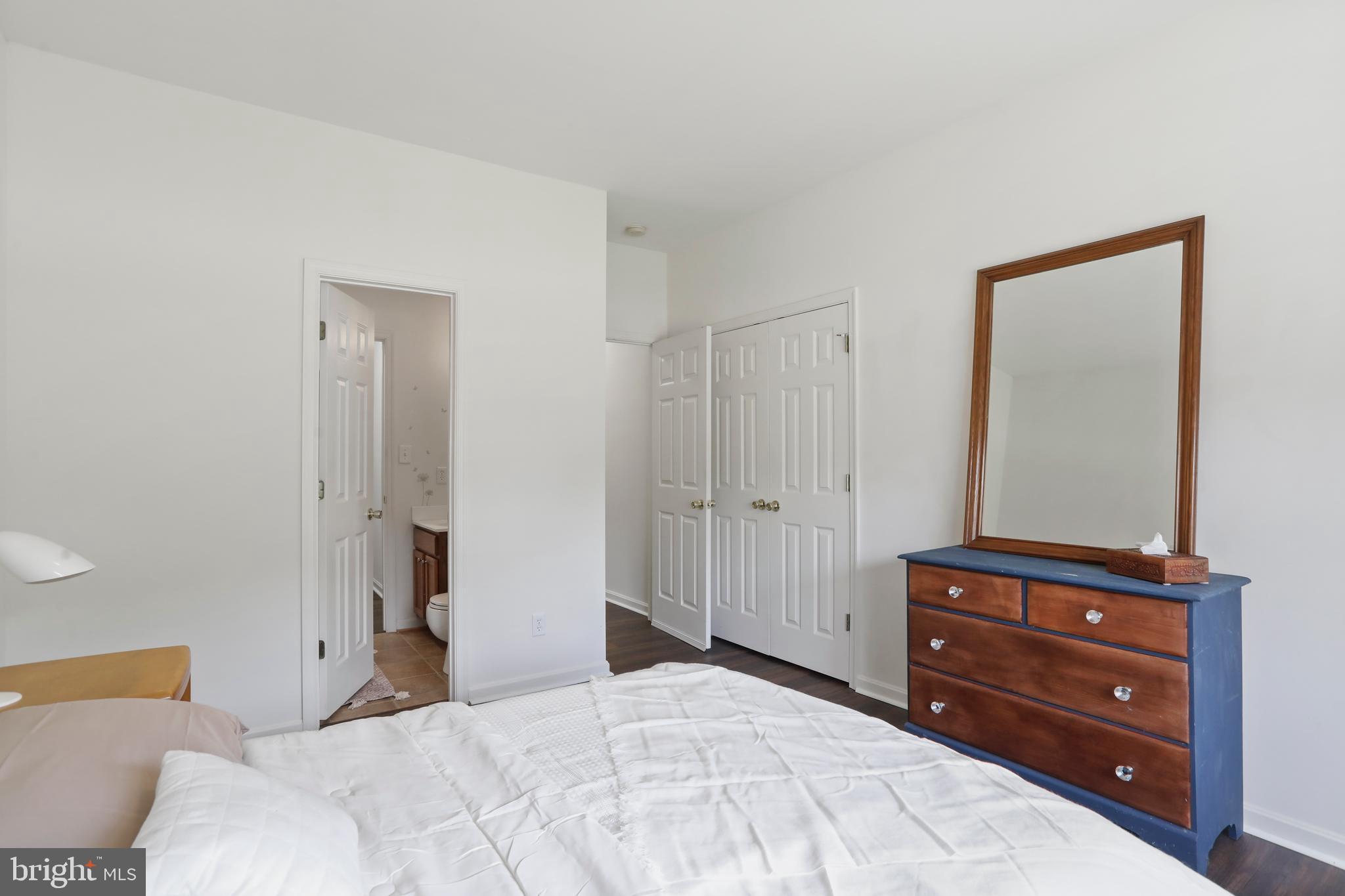 APPLE KNOLLS ESTATES - Residential