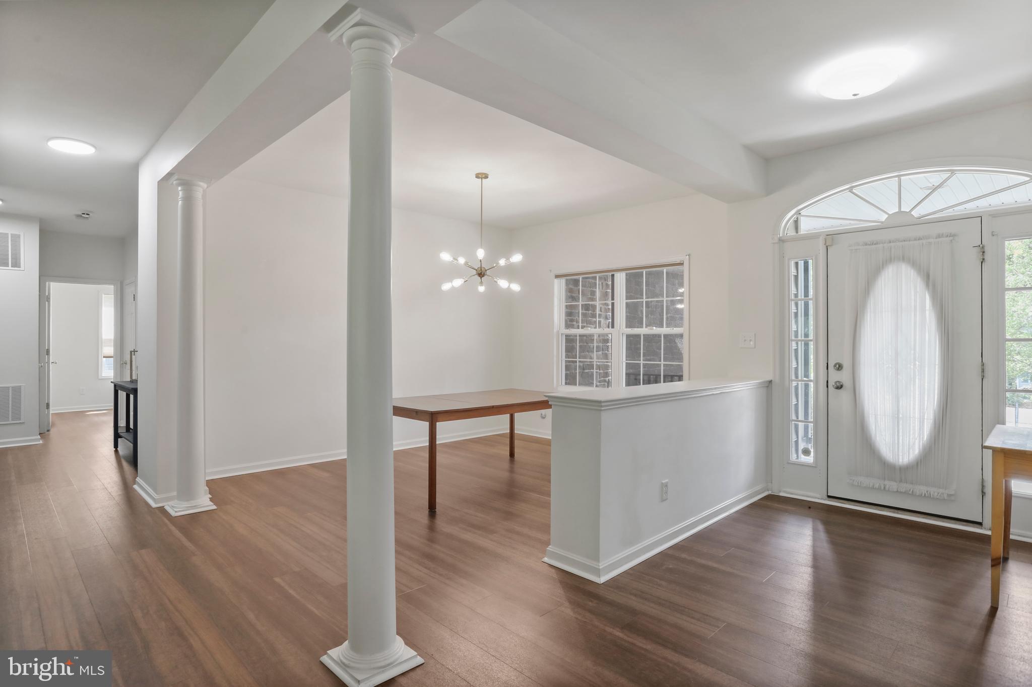 APPLE KNOLLS ESTATES - Residential