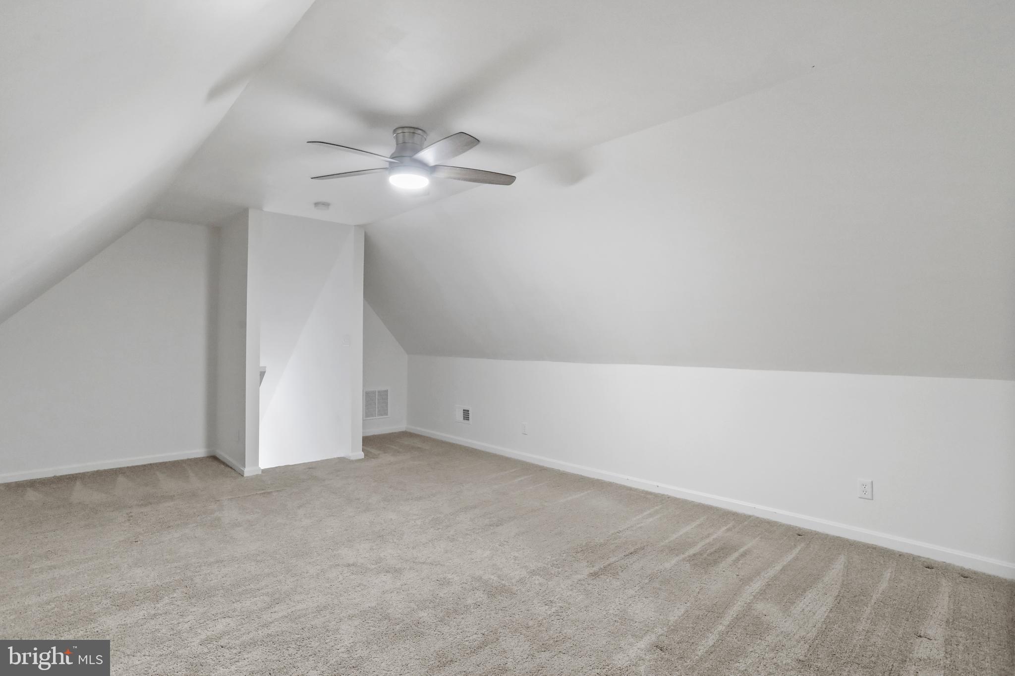 APPLE KNOLLS ESTATES - Residential