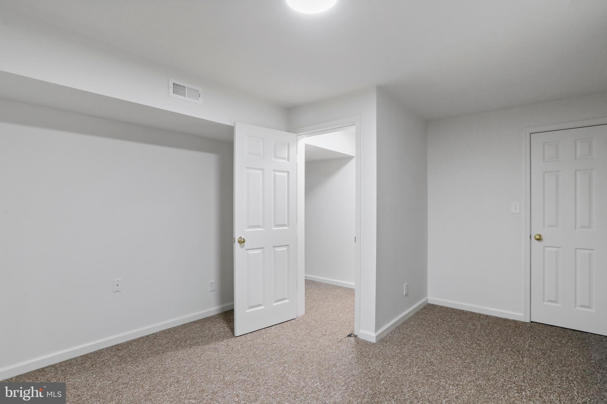 APPLE KNOLLS ESTATES - Residential