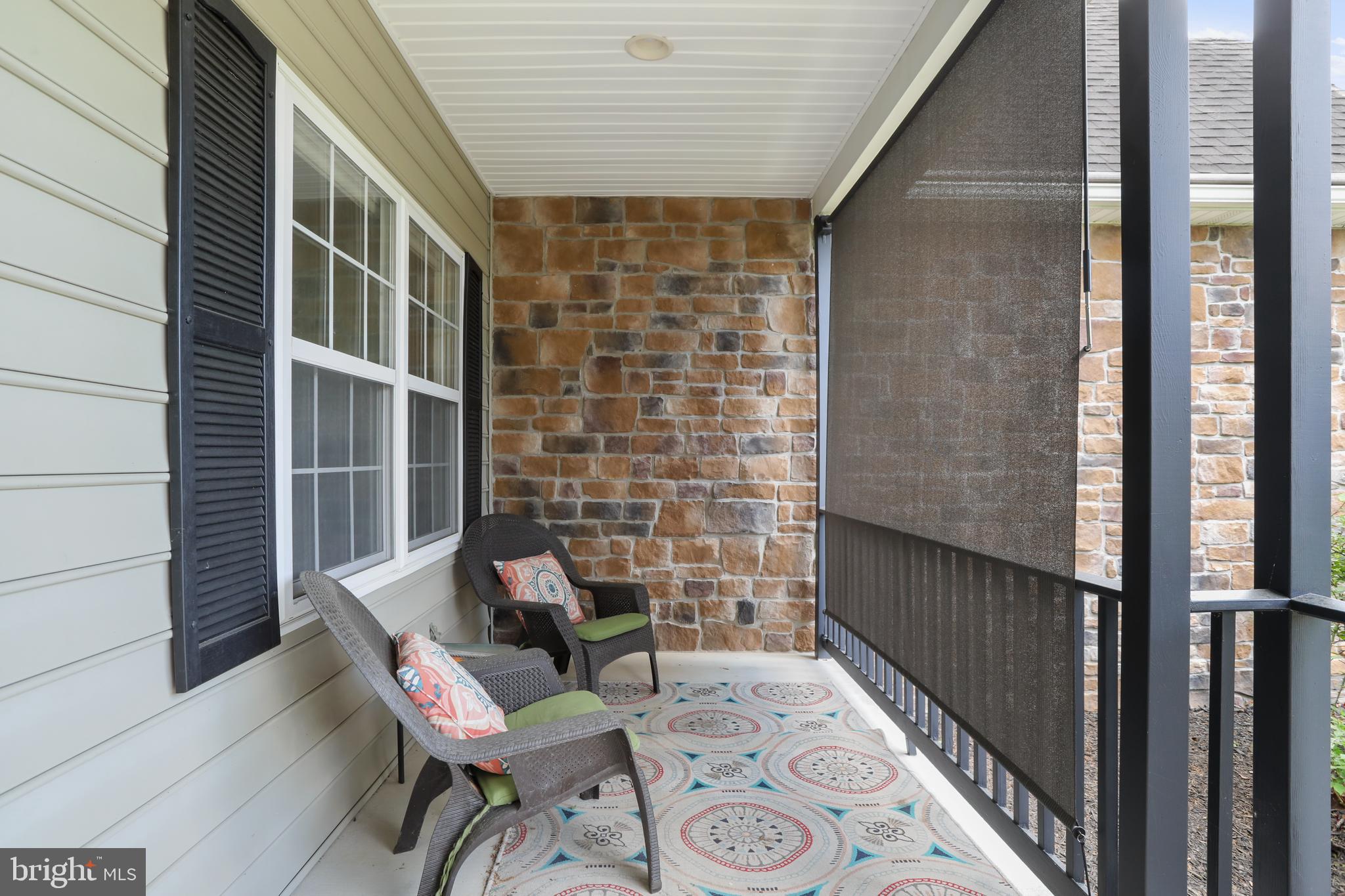 APPLE KNOLLS ESTATES - Residential