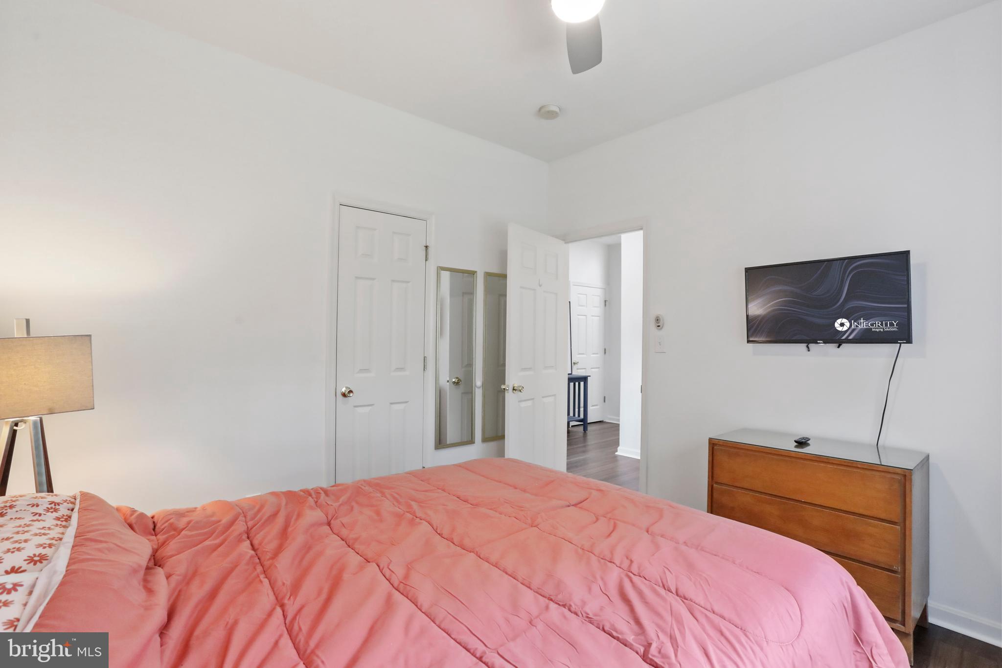 APPLE KNOLLS ESTATES - Residential