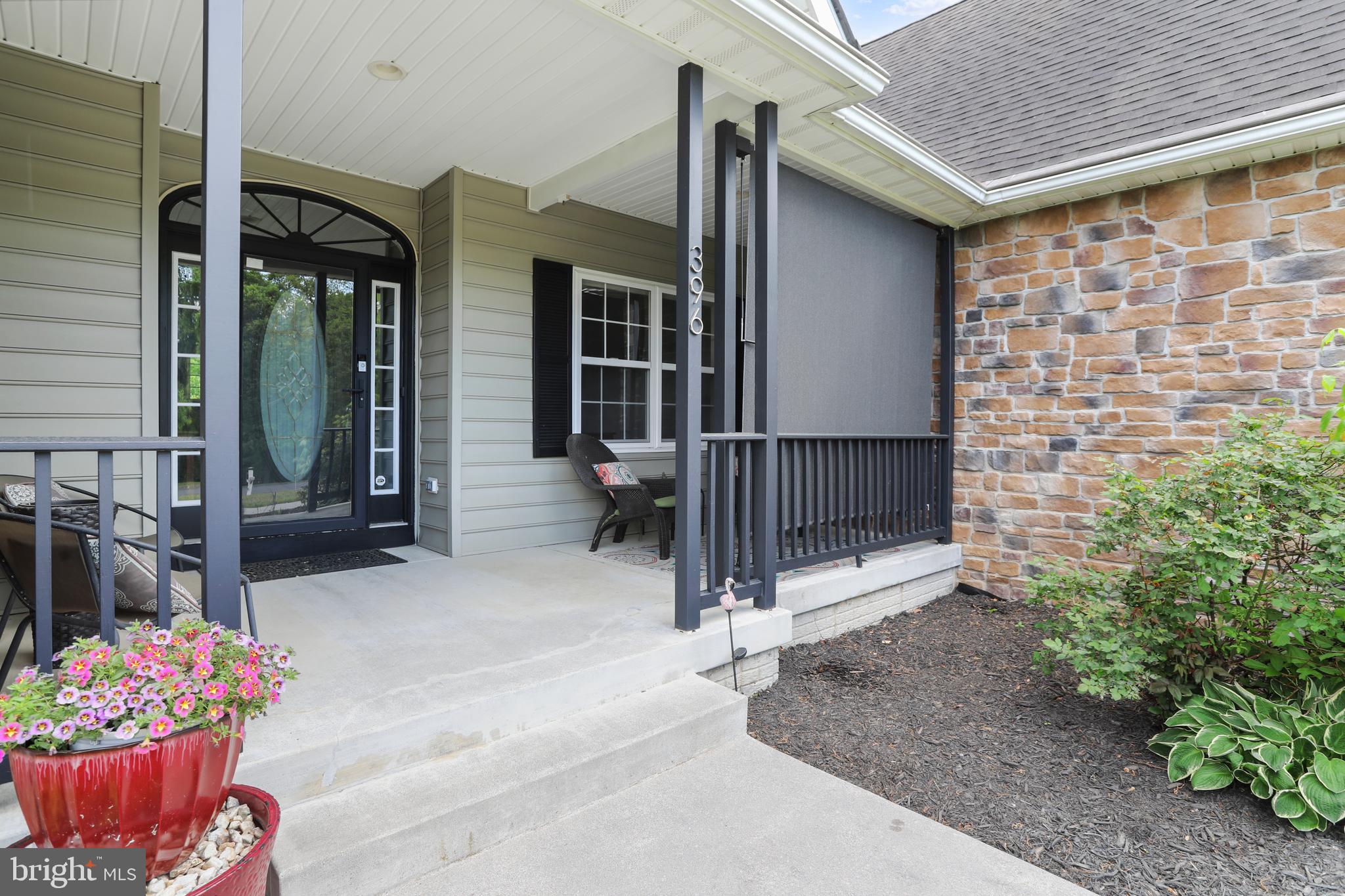 APPLE KNOLLS ESTATES - Residential