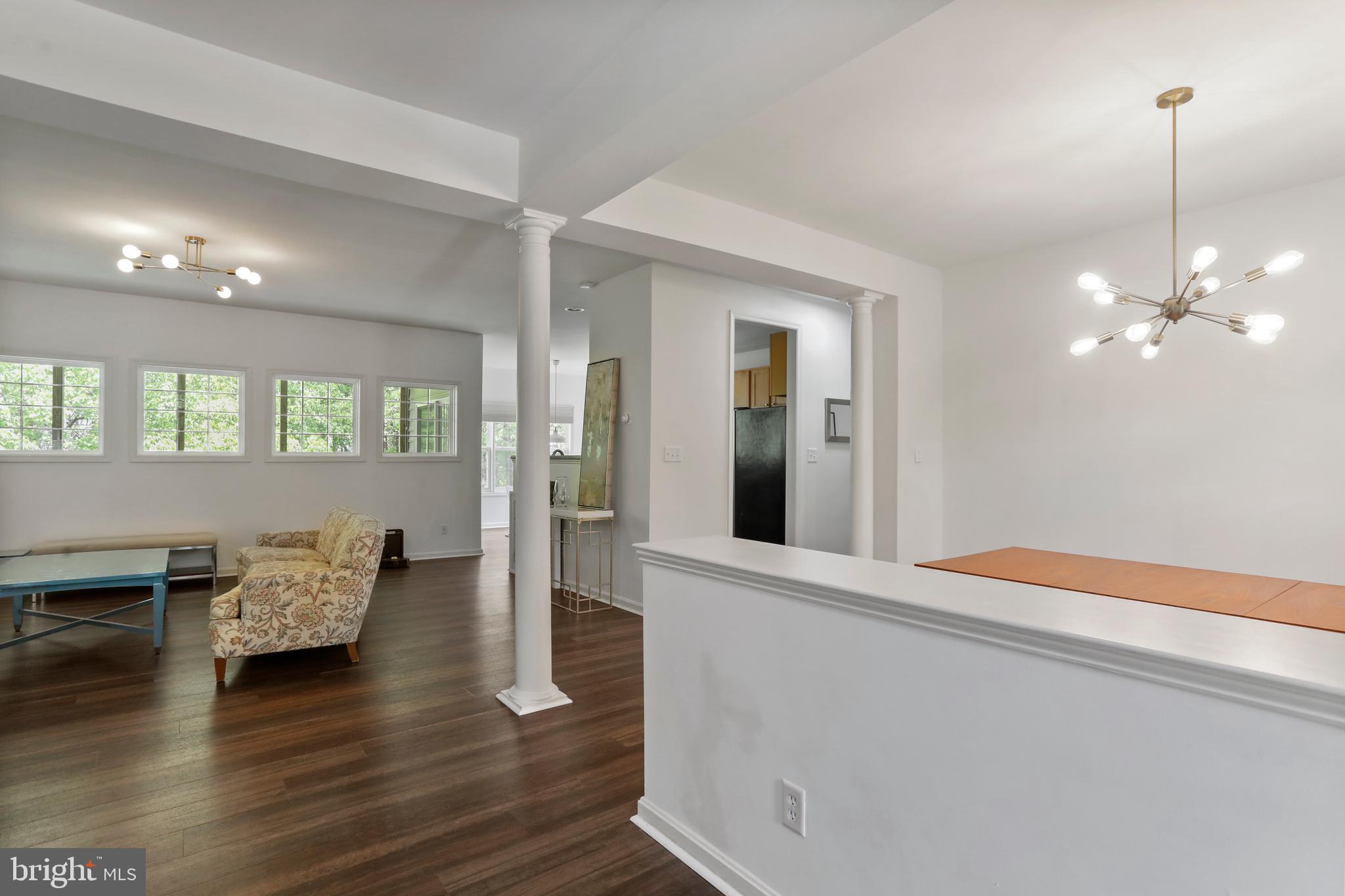 APPLE KNOLLS ESTATES - Residential