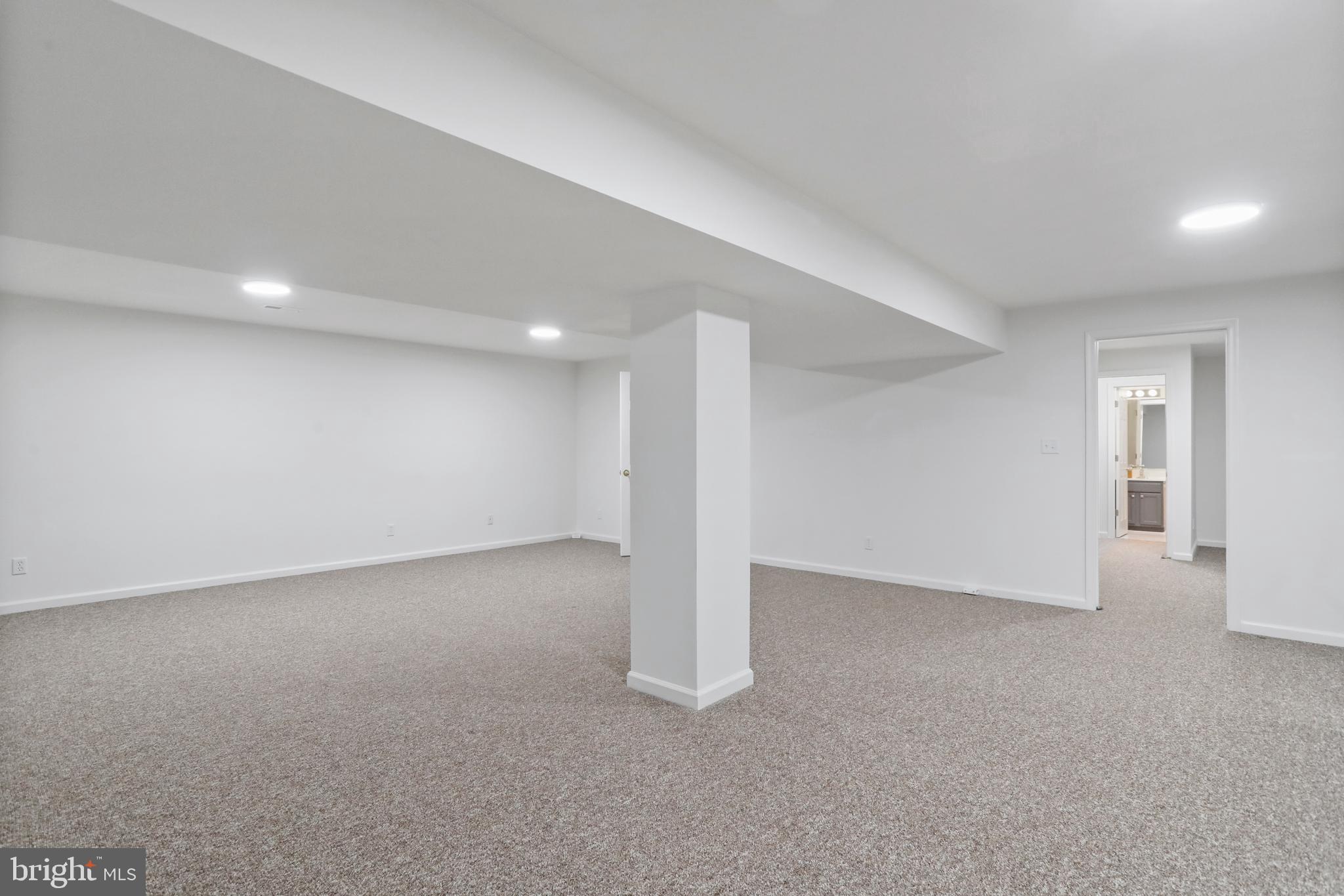 APPLE KNOLLS ESTATES - Residential