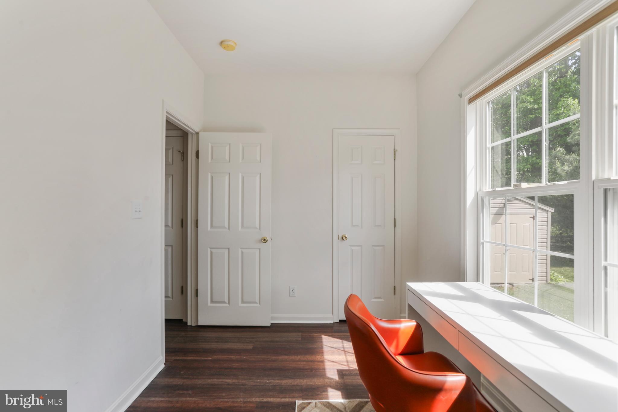 APPLE KNOLLS ESTATES - Residential