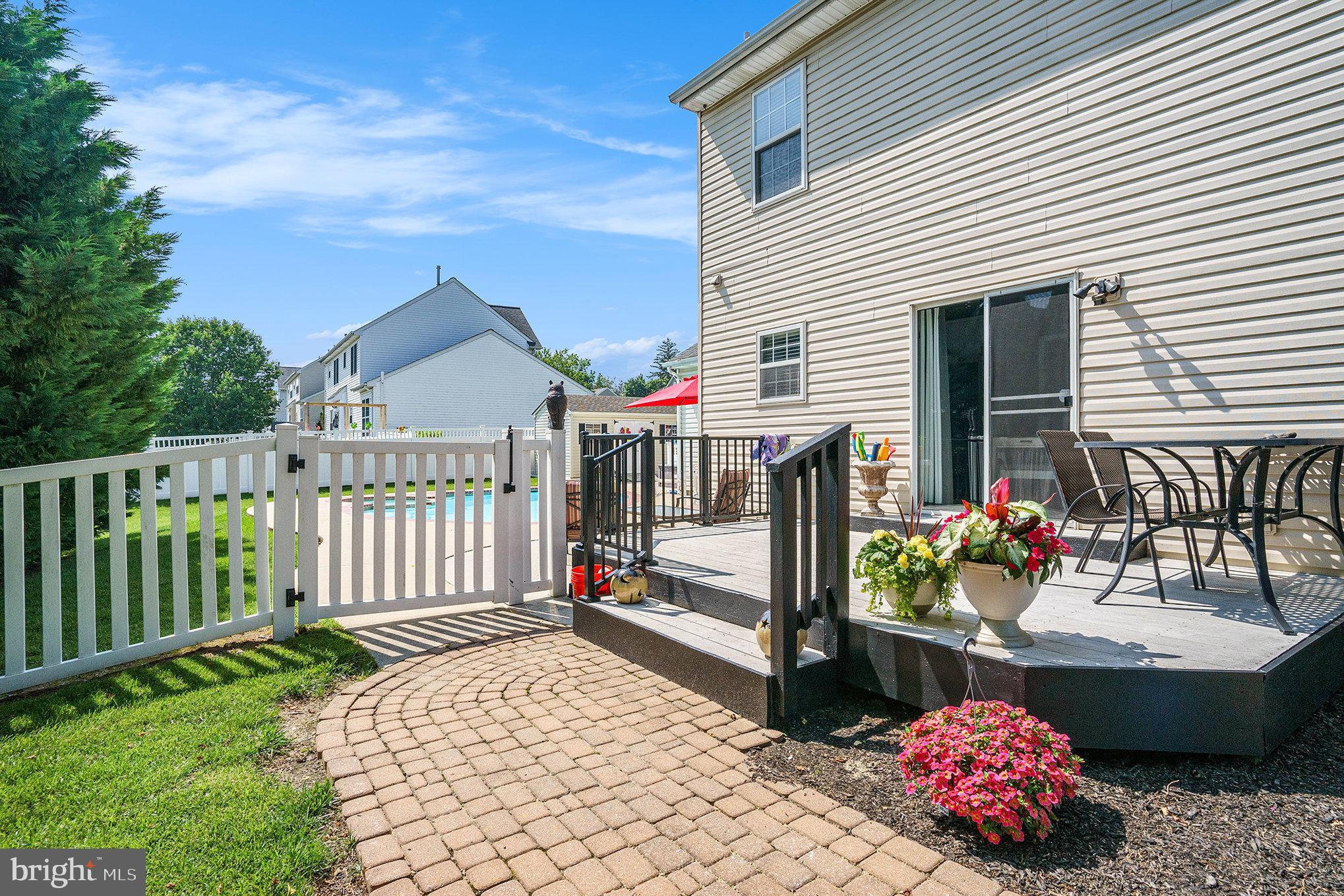 AUTUMN RIDGE - Residential