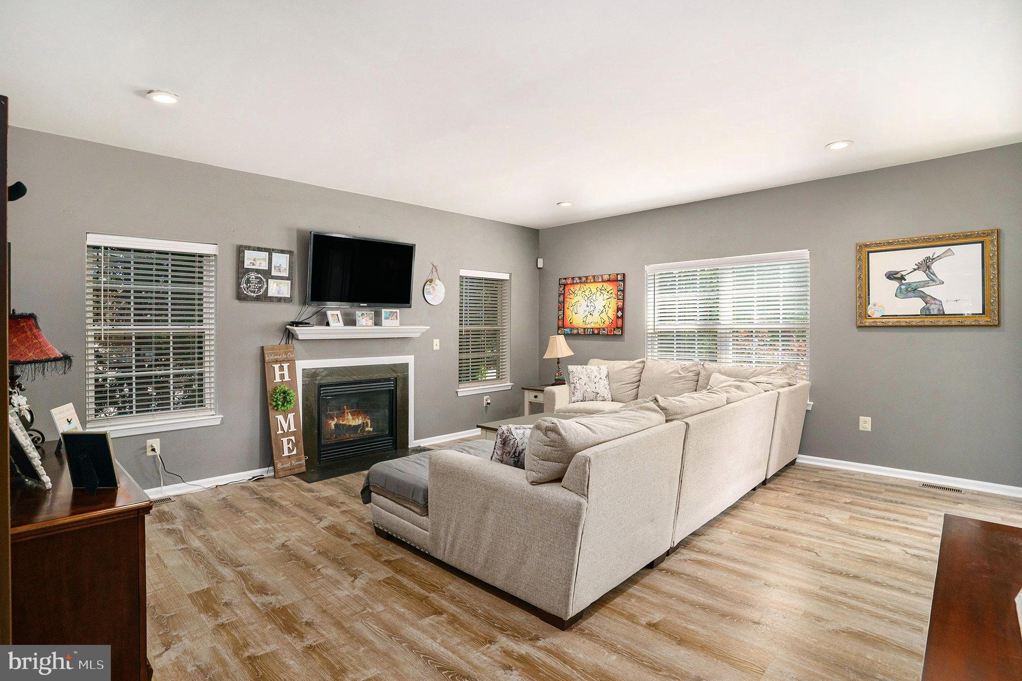 AUTUMN RIDGE - Residential