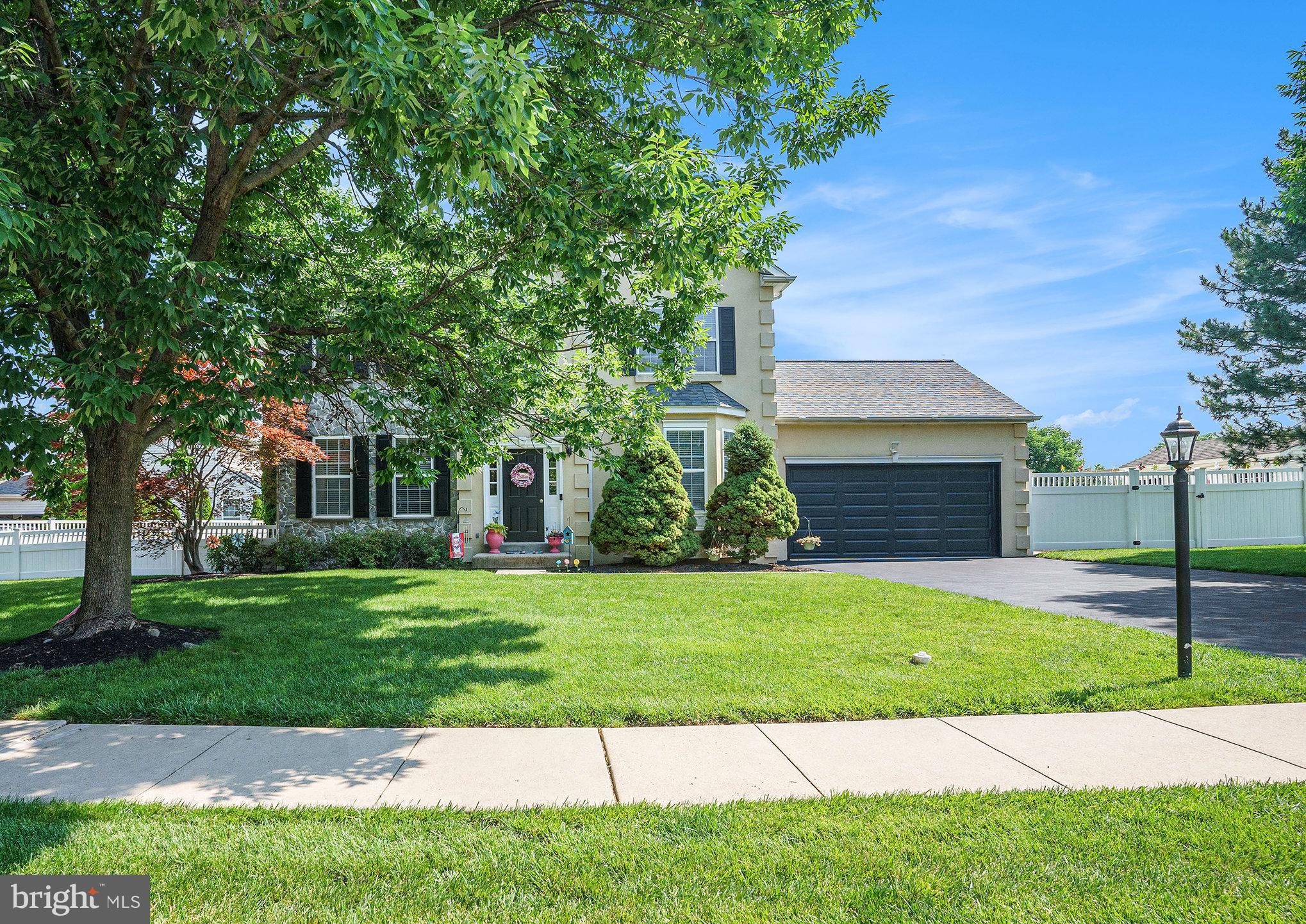 AUTUMN RIDGE - Residential