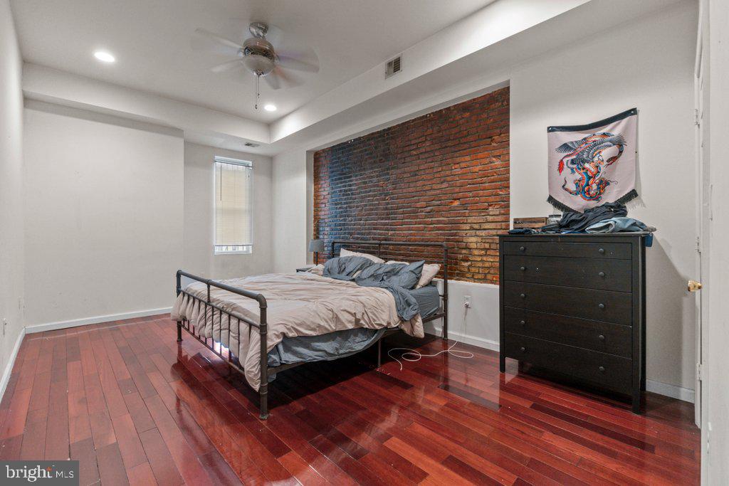 RESERVOIR HILL - Residential Income