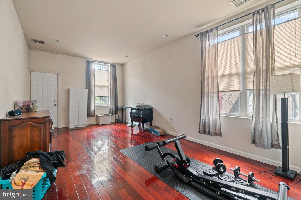 RESERVOIR HILL - Residential Income