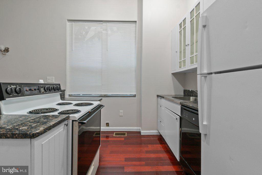 RESERVOIR HILL - Residential Income