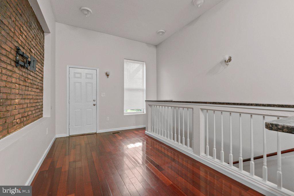 RESERVOIR HILL - Residential Income