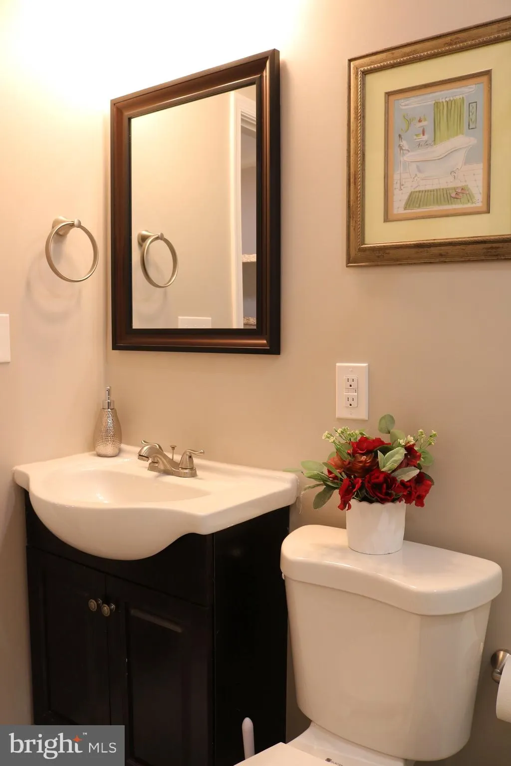 Philadelphia, Pennsylvania 19121, United States, 8 Bedrooms Bedrooms, ,8 BathroomsBathrooms,Residential,Active,226404