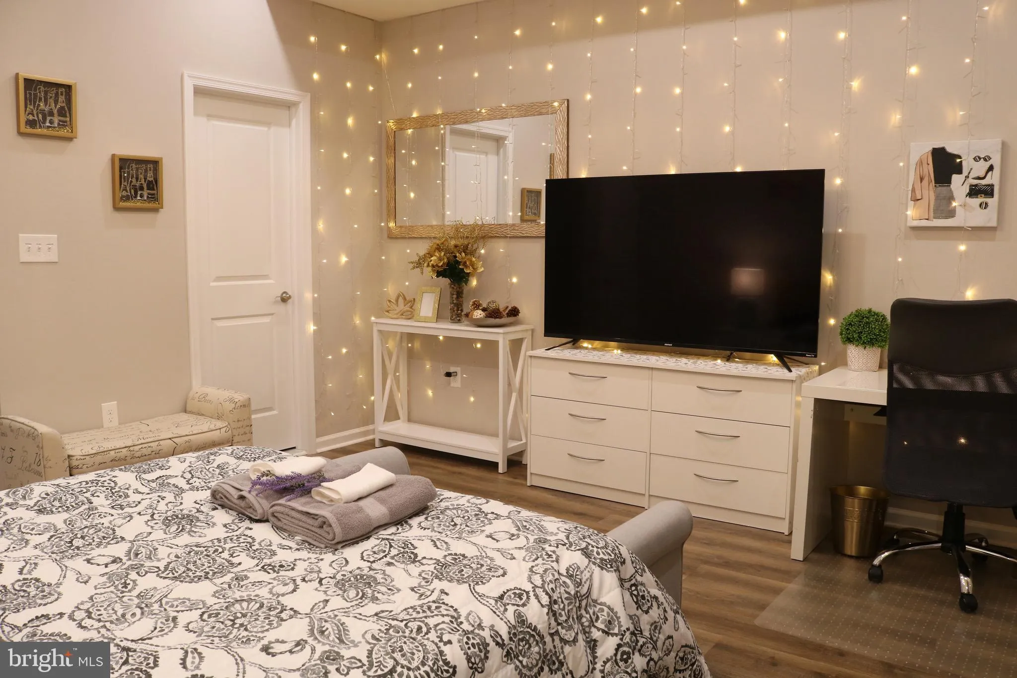 Philadelphia, Pennsylvania 19121, United States, 8 Bedrooms Bedrooms, ,8 BathroomsBathrooms,Residential,Active,226404