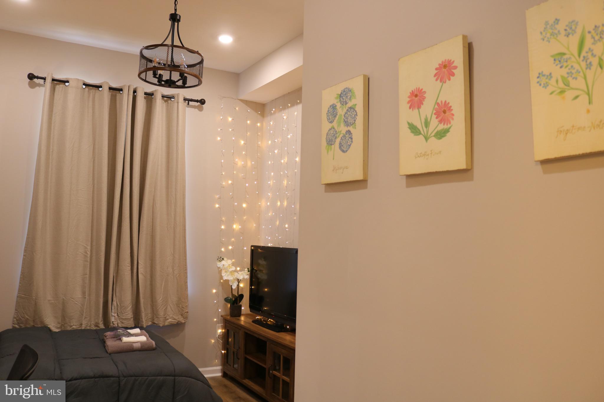 TEMPLE UNIVERSITY - Residential