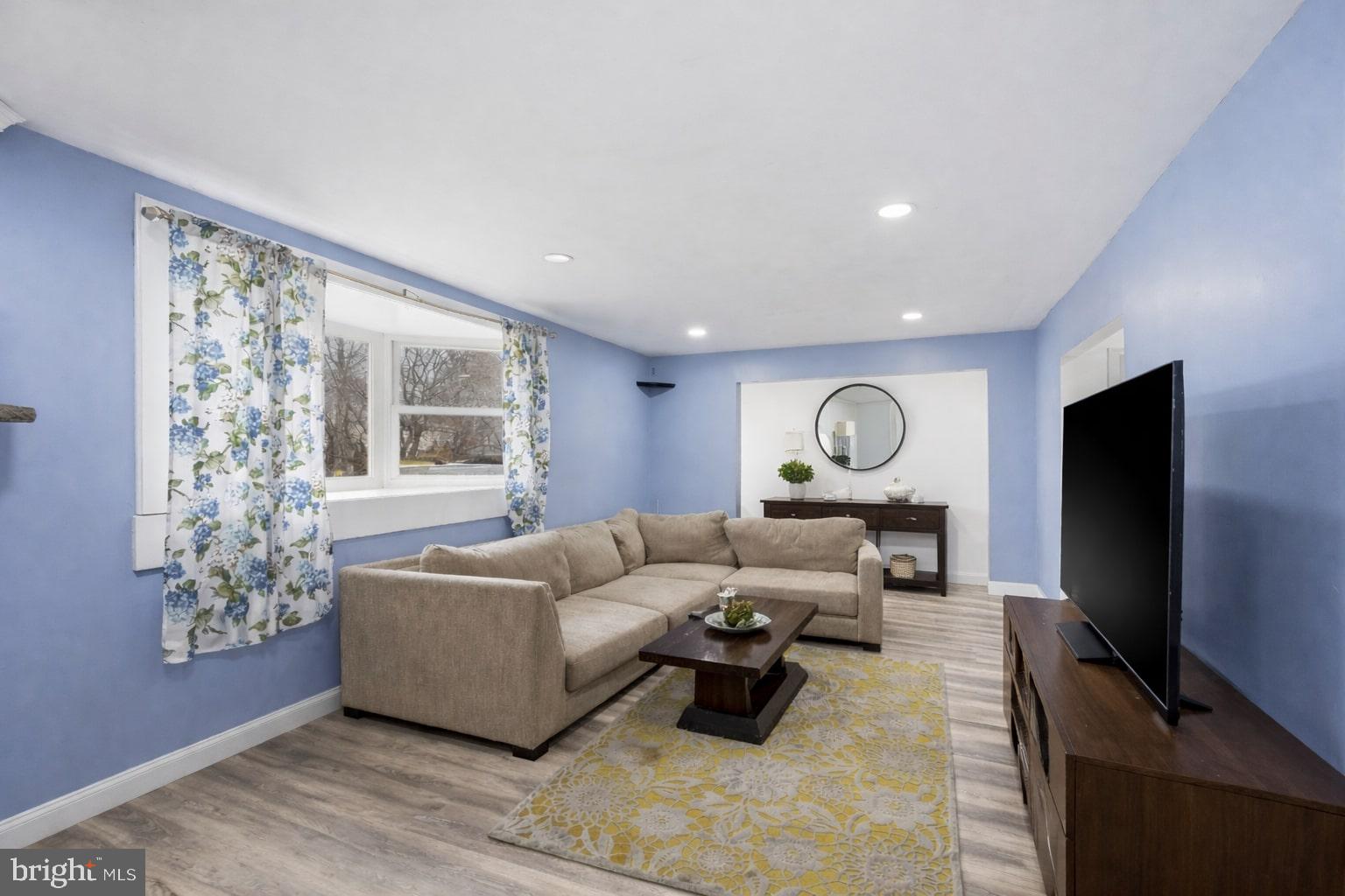 EDDINGTON GDNS - Residential