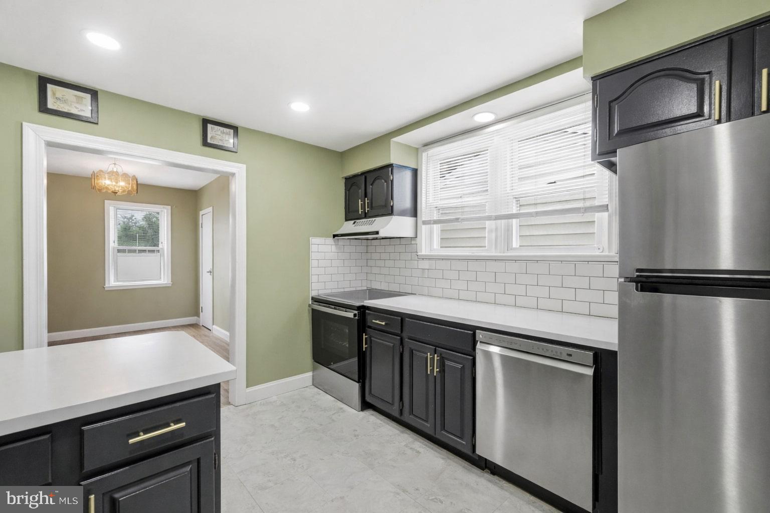 EDDINGTON GDNS - Residential