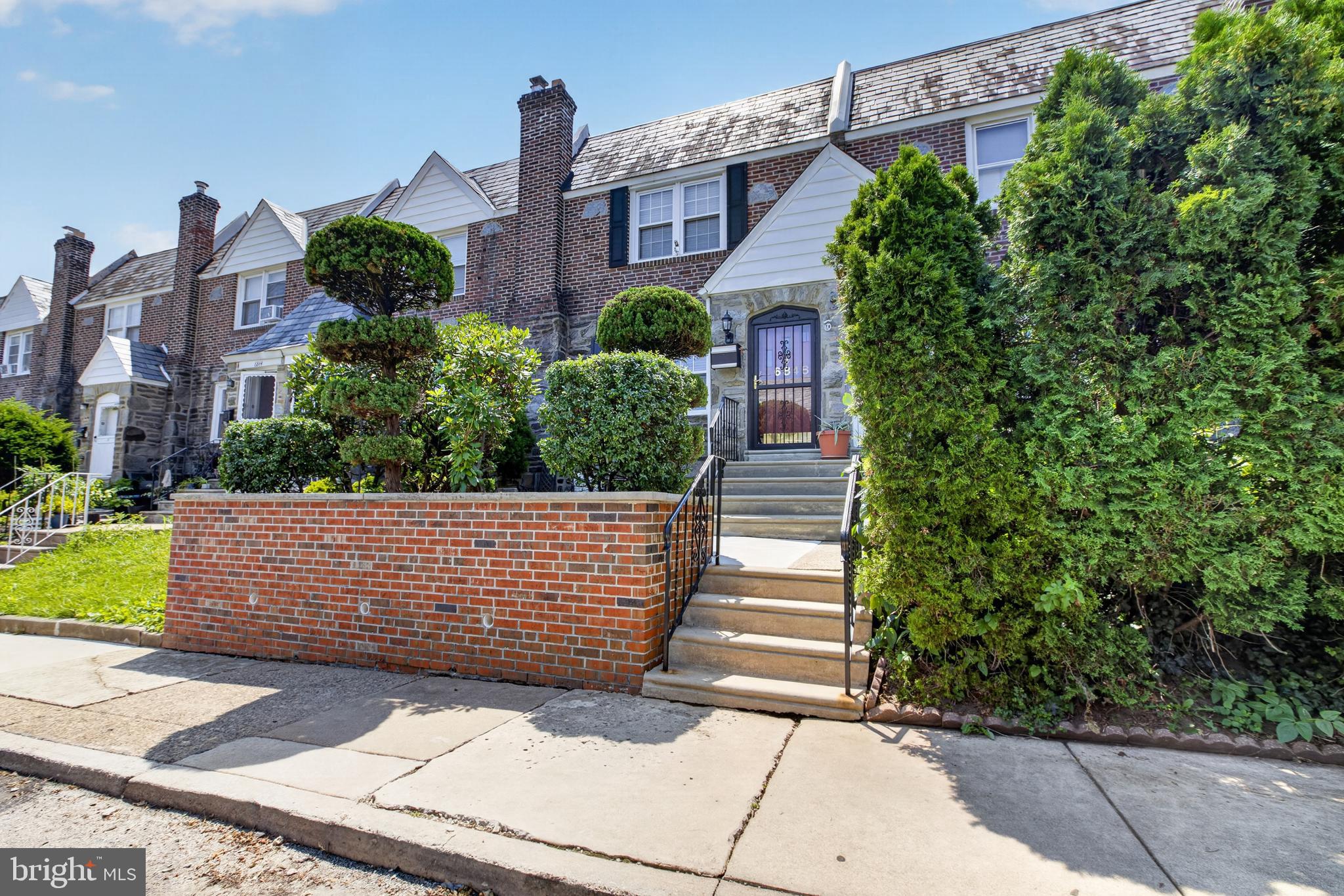 6848 RADBOURNE ROAD