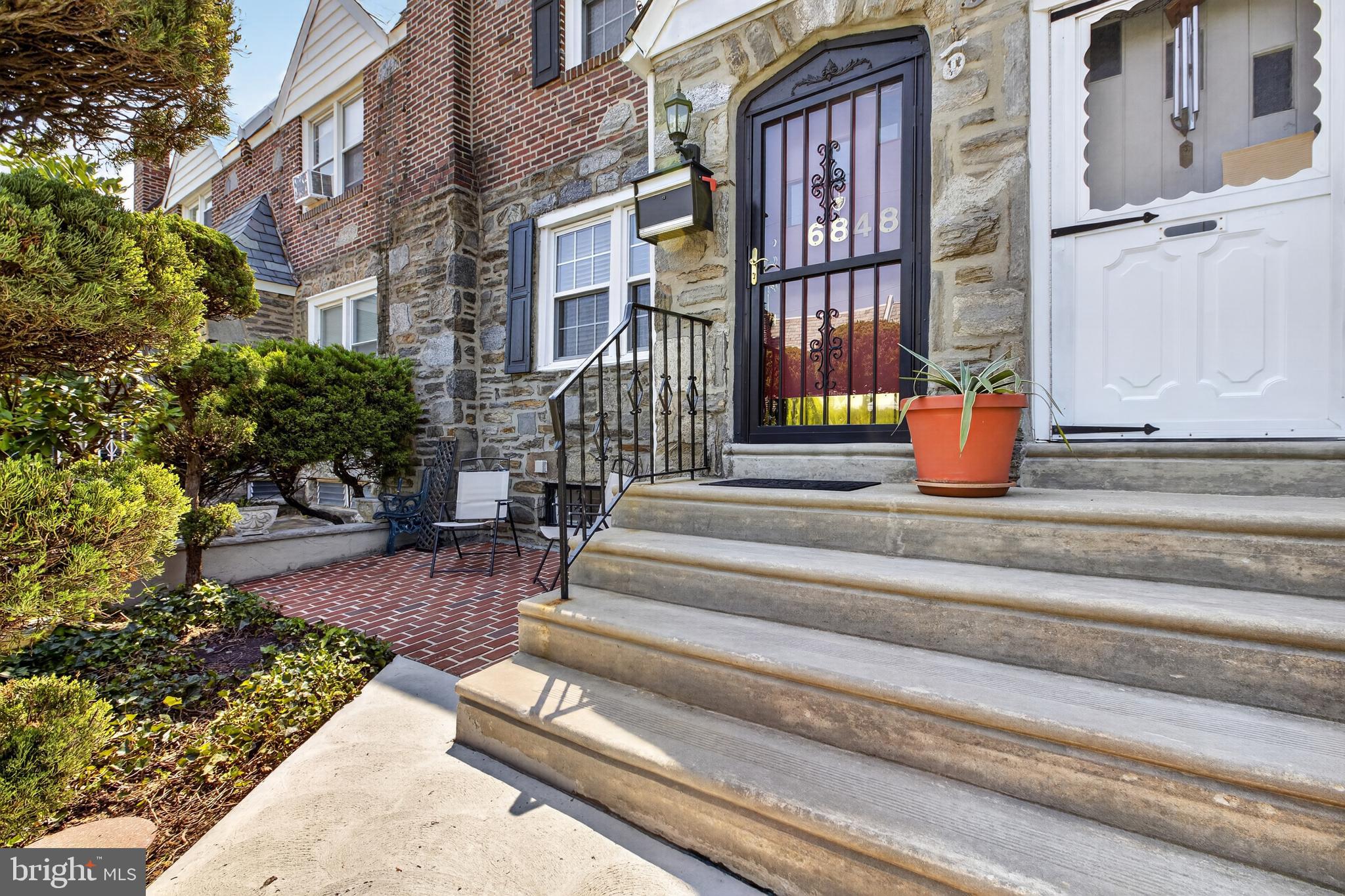 6848 RADBOURNE ROAD