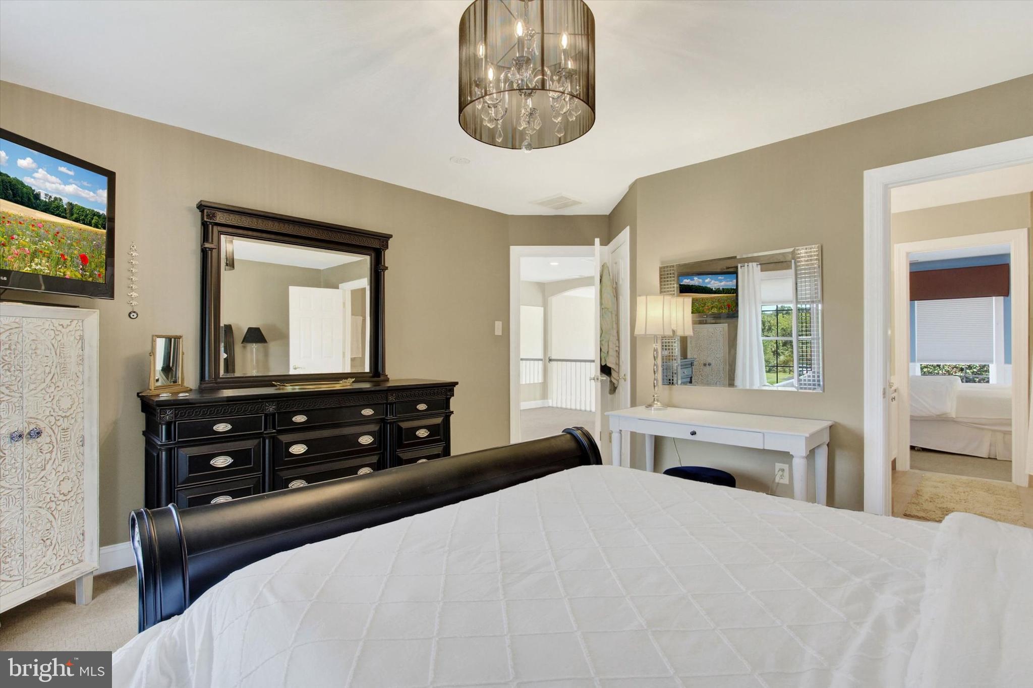 RIVER DOWNS - Residential