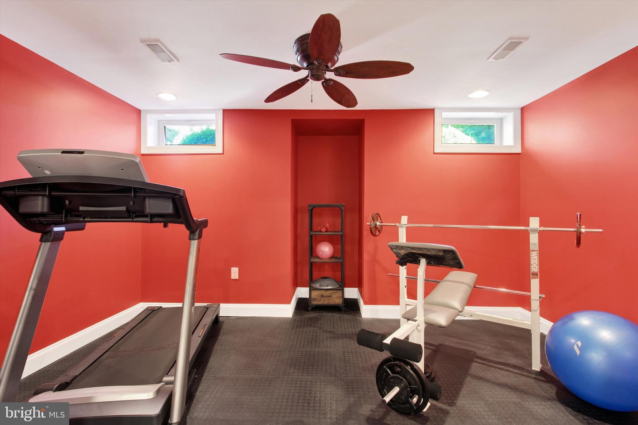 RIVER DOWNS - Residential