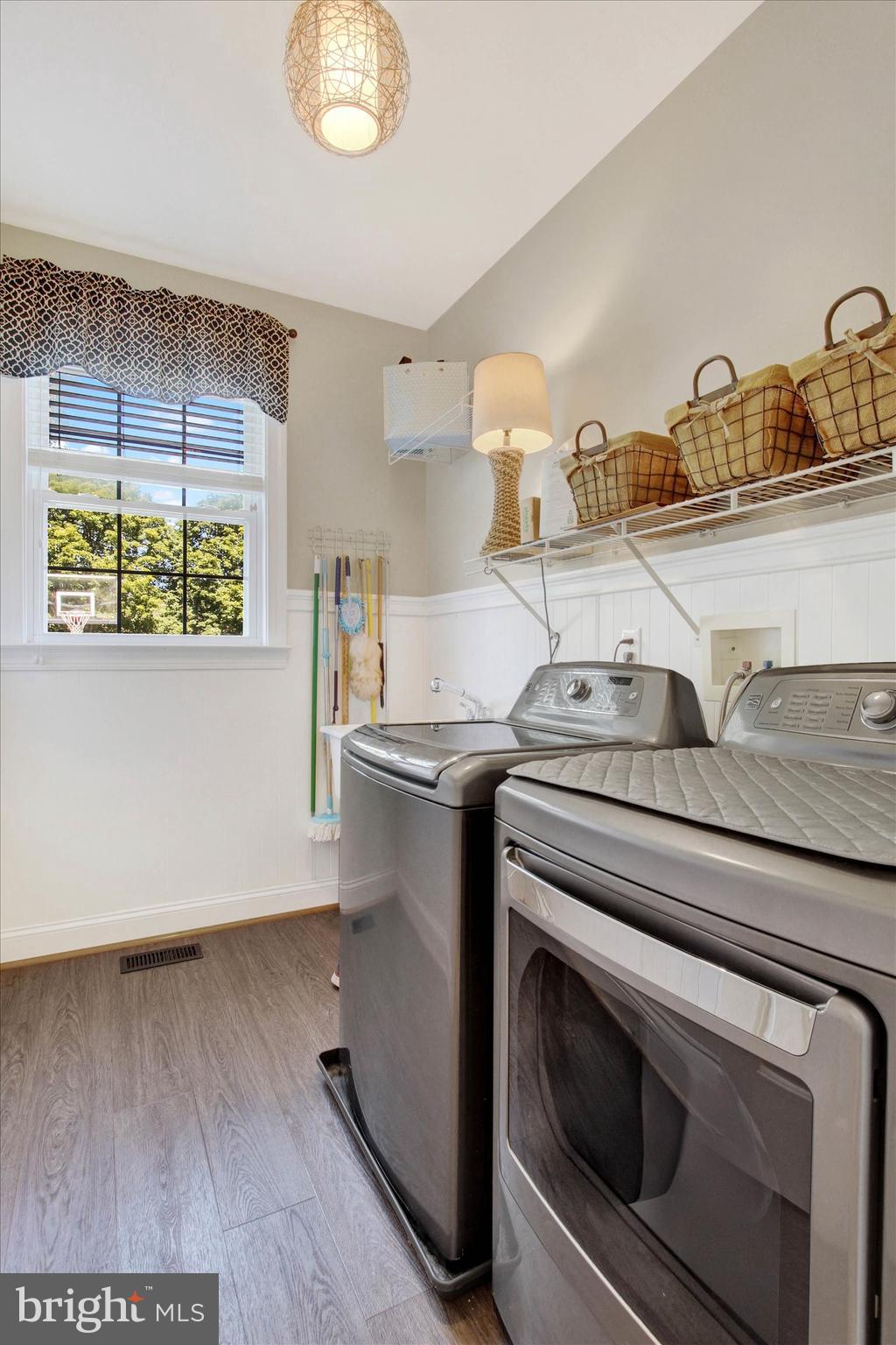 RIVER DOWNS - Residential